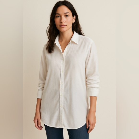 Banana Republic Tops - Banana Republic Women’s White Button Down Shirt XL 100% Cotton Textured Striped